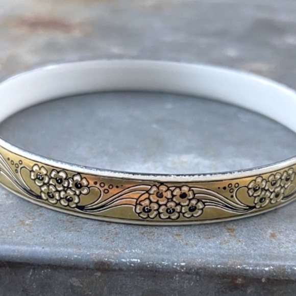 Michaela Frey Jewelry - Michaela Frey gold tone Flower Bangle Bracelet